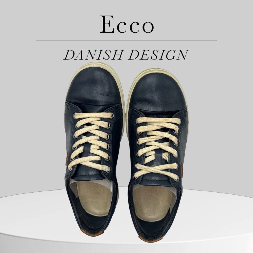 Ecco Navy Leather Lace-Up wide Shoes Womens Size 35/5 Danish Design Comfortable